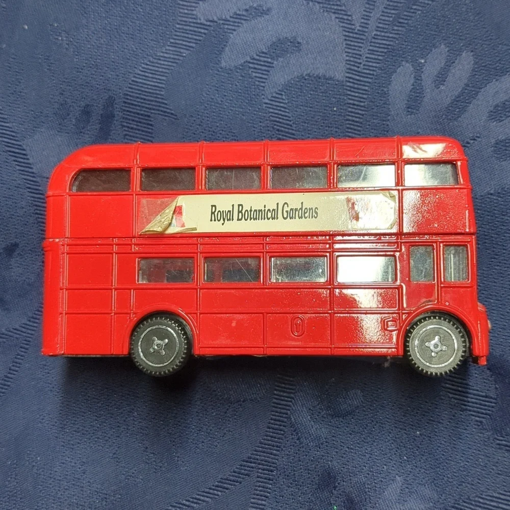 Red Double-Decker Bus Model - Picture 3 of 8